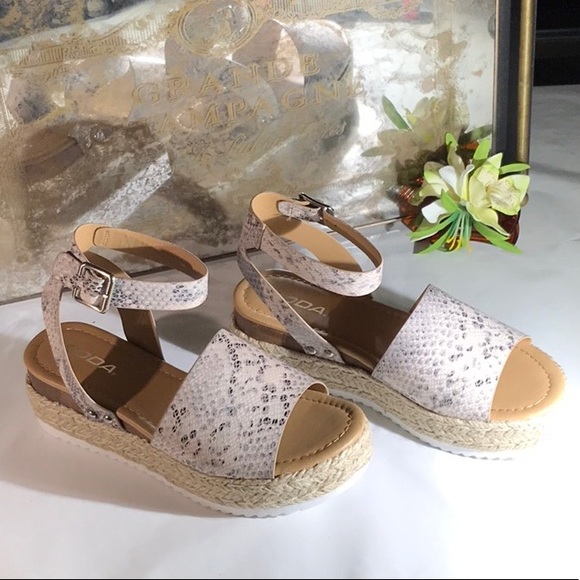 🔥Almost GONE!! Snakeskin Espadrilles!!!! 🔥SWEET! - Picture 3 of 10